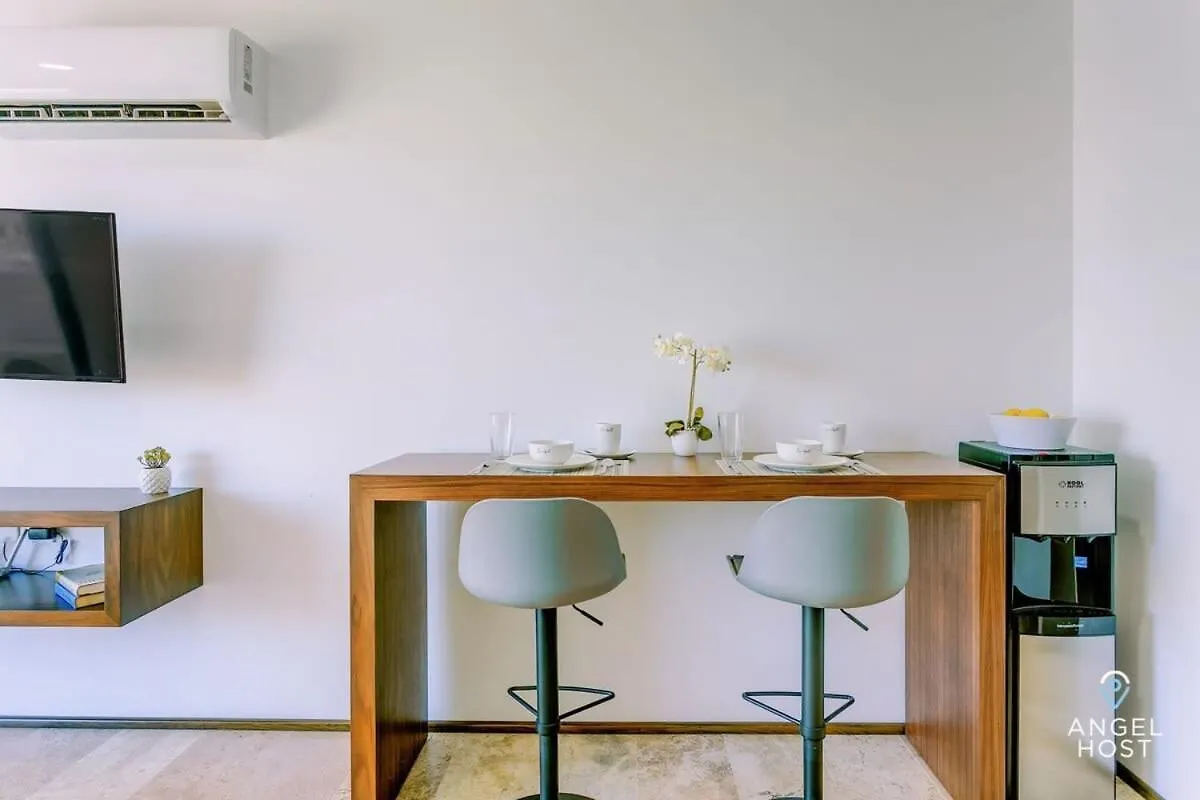 Apartment New! Adorable Midtown Studio, Pool, Wifi, Smart Tv Playa del Carmen Mexico