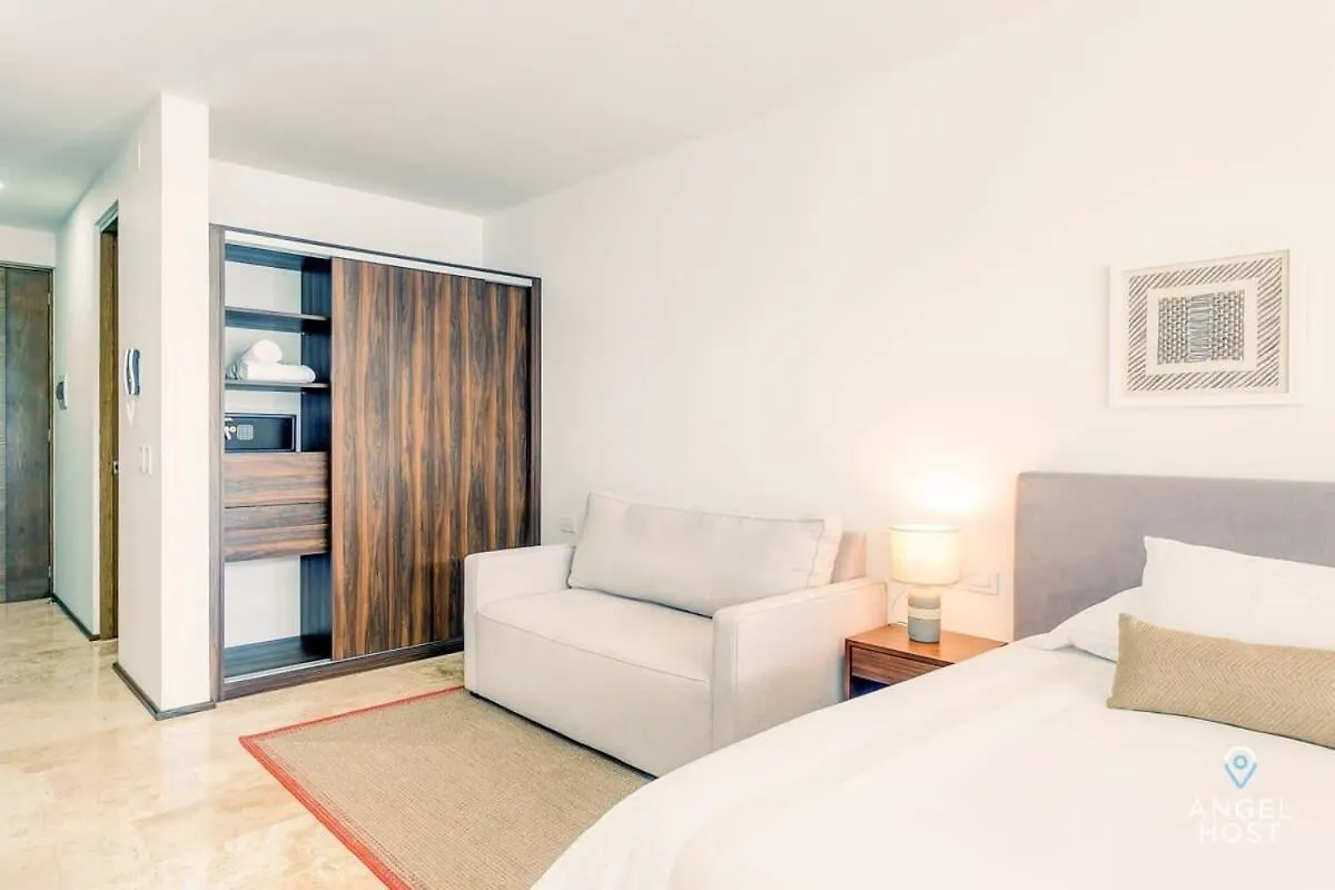 New! Adorable Midtown Studio, Pool, Wifi, Smart Tv Playa del Carmen Apartment
