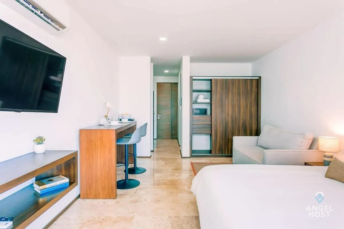 New! Adorable Midtown Studio, Pool, Wifi, Smart Tv Playa del Carmen